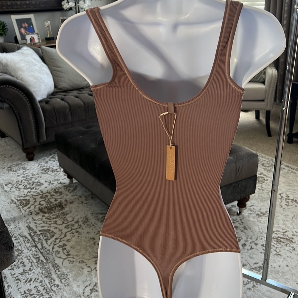 Skims ribbed cotton bodysuit - Picture 5 of 8